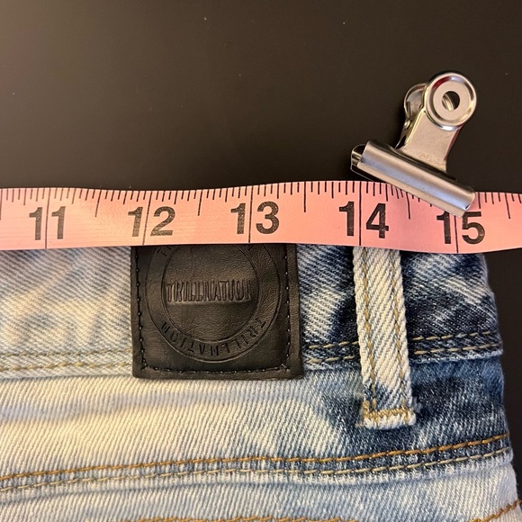 Trill Nation Distressed Skinny Jeans – Light Wash - Picture 12 of 14